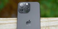 Apple testa un nuovo rivestimento per la fotocamera dell’iPhone 16 Pro, addio ai riflessi dell’obiettivo?